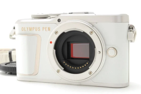 OlympusPEN E-PL10 Mirrorless Digital Camera - Body Only - White